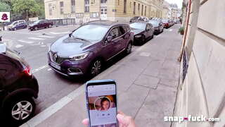 Flora Milano: Miła studentka w okularach uwielbia ssać i jeździć na kutasie! Snap-fuck.com