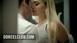 Namiętny seks z wspaniałą żoną Mią Малковой