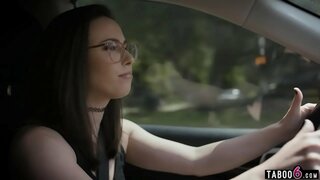 Casey Calvert poszła odebrać swoje rzeczy u swojego byłego