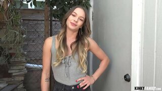 Skręcona Rodzina - Jej młode pochwy