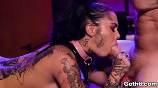 Sexy dziwka-goth Genevieve Шинн dostaje seks ANALNY